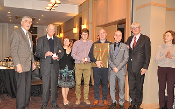 Presentation of the DOMENICO CHIESA AWARD to Paul De Broe and posthumous to Vic De Donder