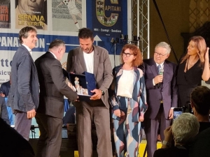 Bancarella Sport di Pontremoli e del premio SPORTIVA…mente 2025