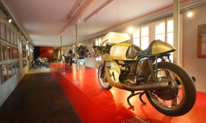 Visita al Museo della Moto Guzzi - Panathlon International Club Lecco